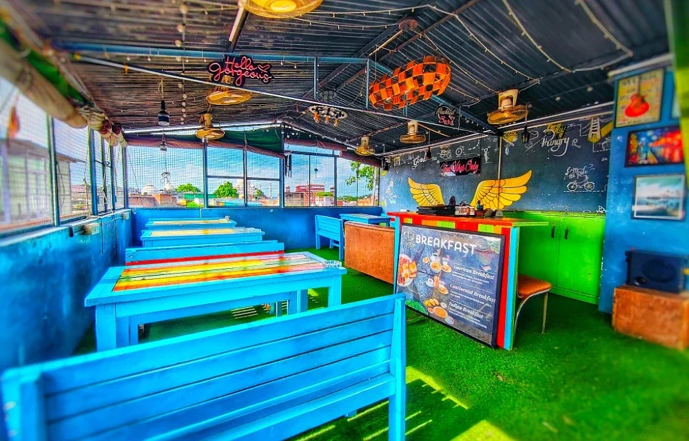 Lucky Restaurant & Guest House Practical Travel Comfort and Relaxing Stay Guide Near Taj Mahal Agra Image